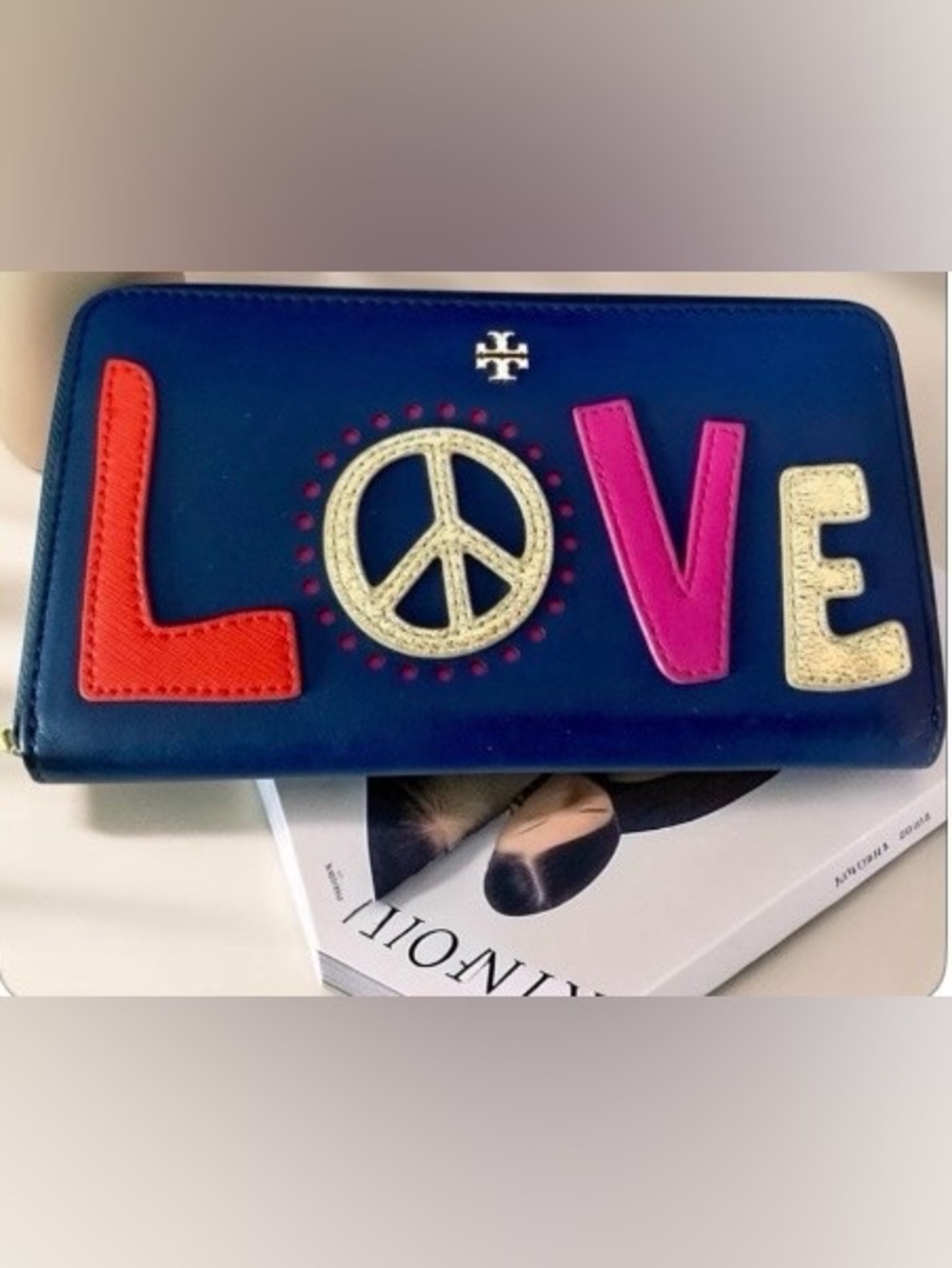 TORY BURCH LOVE PEACE CONTINENTAL ZIP WALLET